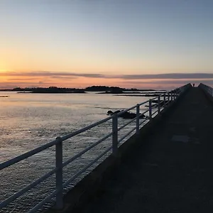  Hébergement de vacances Maison Les Pieds Dans L Eau